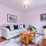 Spacious & Bright 2-bed By 53 Degrees Property, Perfect For Couples With Parking & Garden