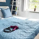 Chic Riverside Retreat Salford 4bd Free Parking בית נופש *