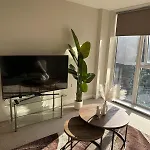 Appartement Modern 2 Bd - Mcr - Terrace - Parking *
