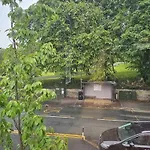 Full With Free Parking In Moss Bank Near Cheetham Hill, Crumpsall, 度假居 曼彻斯特