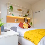 Fletcher House In Apartment *
