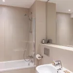 Cove Minshull Street 4*