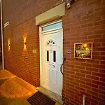度假居 Full With Free Parking In Moss Bank Near Cheetham Hill, Crumpsall, 曼彻斯特