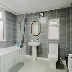 Stylish 3 Bedroom House 20 - Free Parking Apartmán Manchester