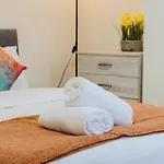 Apartmán Stylish 3 Bedroom House 20 - Free Parking Manchester