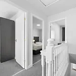 3bdr Gated Parking Near Centre Manchester