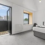 Large Townhouse 5 Beds With Two Parking Spaces - Centre