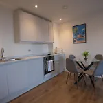 Luxury 2 Bed Penthouse Large Balcony Apartmán