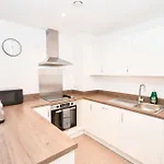 Daire Spacious & Contemporary 1bed
