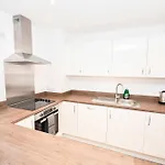 Daire Spacious & Contemporary 1bed Manchester