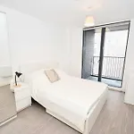 Spacious & Contemporary 1bed