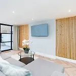 2 Bedroom, 2 Bathroom Apartment, Close To Mcr Centre *