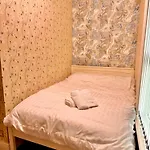 Full With Free Parking In Moss Bank Near Cheetham Hill, Crumpsall, *