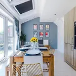 Stunning Riverside 3-bed By 53 Degrees In With Garden & Free Parking! * Manchester