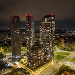Luxury 2 Bed Penthouse With Stunning Views In Centre Манчестер