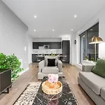 3 Bed Greengate Flat Centre