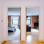 Converted Mill, Stylish In Castlefield Lejlighed