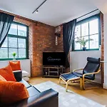 Converted Mill, Stylish In Castlefield Manchester