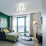Quayside Living 公寓 *