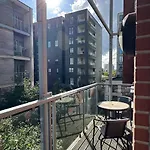 Appartamento Stylish 2-bed Apartment, Sleeps 6, Free Parking Manchester
