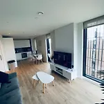 Sky View * マンチェスター