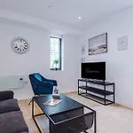 Duplex In Salford, 2br&2ba, Full Kitchen Apartamento Manchester