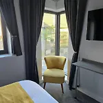 Prime Breaks Гостевой дом Манчестер