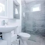 5bdr | Tram Access|free St Parking *