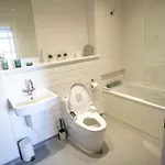 Apartment Stunning 2 Bed Near Etihad *