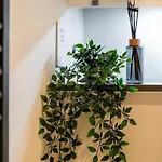 Center 28 Day Perks From May, Family And Business Travel Hideaway,parking, Walking Distance To Amenities