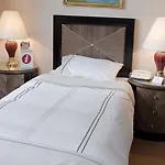 Hotel Britannia Centre 3*