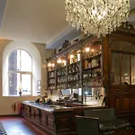 Britannia Centre Hotel 3*