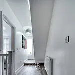 Spacious 5-bedroom - Sleeps 10 - - Parking Hébergement de vacances Manchester