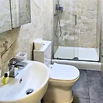 Stylish 1br Executive Bury With Kitchen And Wifi 맨체스터