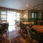 Eleven Didsbury Park 호텔 4*