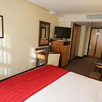 The Alan 4*
