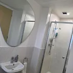 Metrostay בית הארחה 4*
