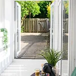 Bright And Cosy 3-bedroom Near - Free Parking - Sleeps 6 Semesterbostad Manchester