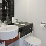 Express Centre By Ihg 3*
