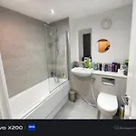 Free Car Park And Walk To Coop, Etihad , Piccadilly,free Snacks Séjour chez l'habitant *