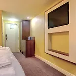 Airport By Dancenter 4* Manchester