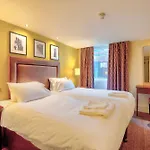 Airport By Dancenter Hotel