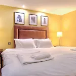 Hotel Airport By Dancenter 4*