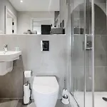 2 Bed Modern Flat, Castlefield, Citycentre, Parking, Self-checkin, Sleeps 4, Balcony, Wifi, Views * Manchester