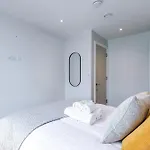 Luxury 1br Self Check-in 10mins To Centre Apartmán *