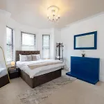 Вилла Modern 4 Bedroom Victorian Private Detached Close To Манчестер