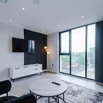 Stylish 1-bed Fast Wi-fi Easy Access To Manchester