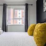 Lägenhet Lord Street With Free Parking & Wifi- Salford Uni, Victoria Station, Ao Arena Manchester