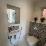 בית נופש Great House Close To The Arena *