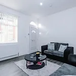 Prázdninový dům Kammili - 2bed House With Free Wifi & 15 Mins To Centre